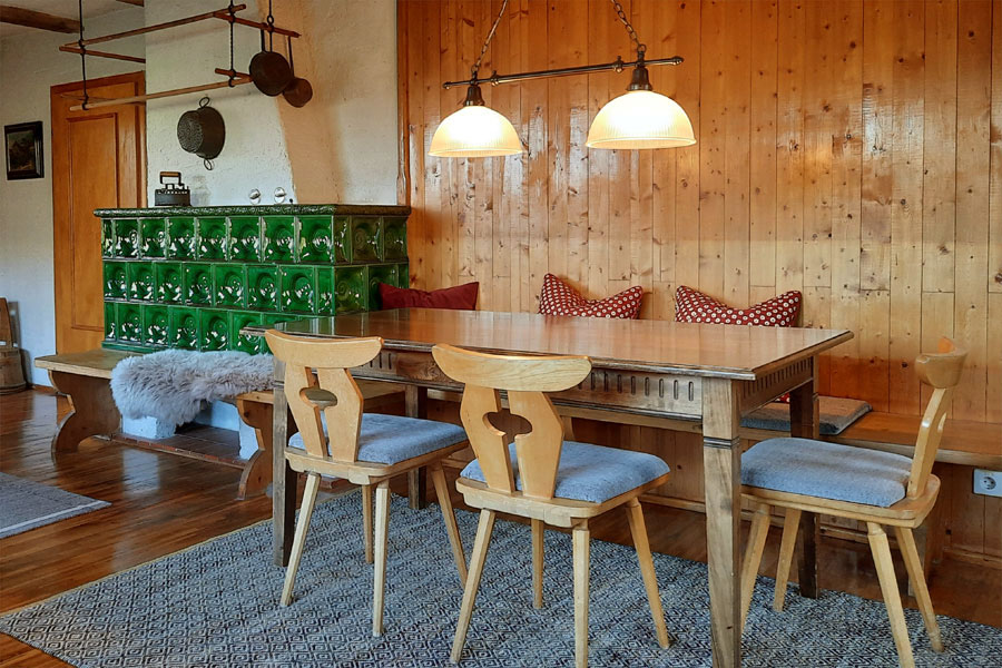 Esstisch im Wohnzimmer